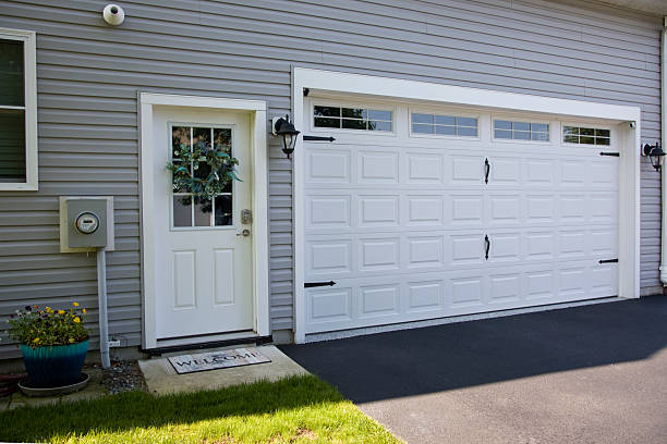 24/7 Emergency Garage Door Panel Replacement experts in San Ramon, CA